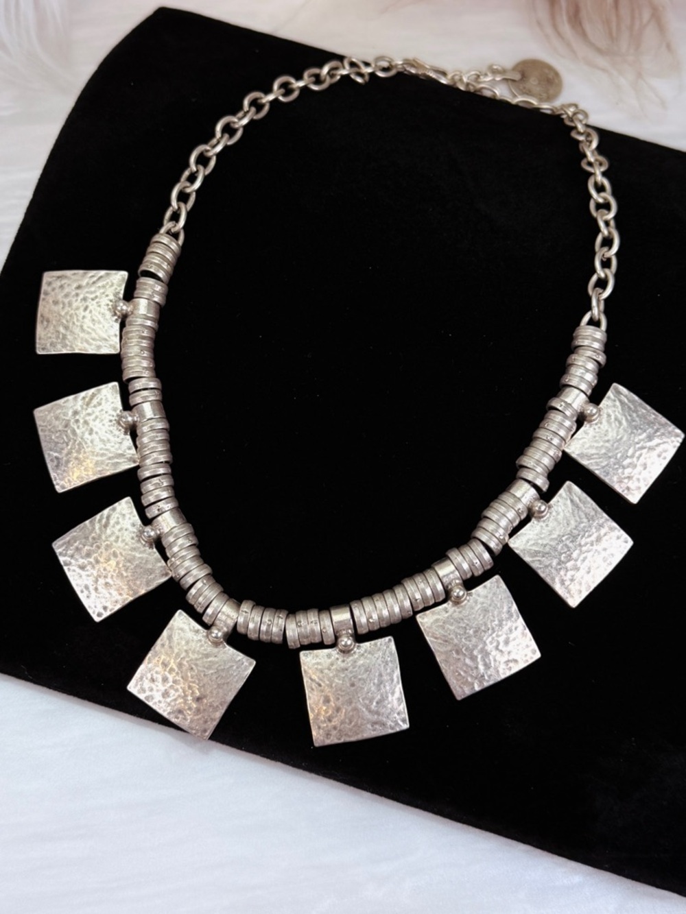 Vintage aged Silvertone hammered modernist necklace
